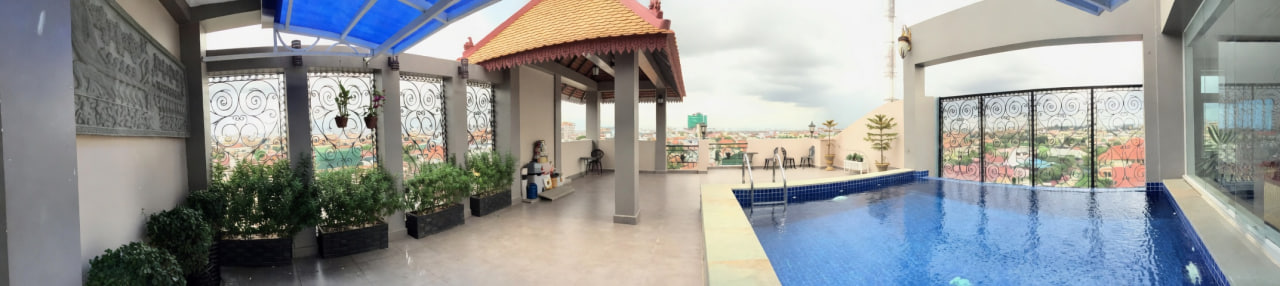 Son Hotel Rooftop Swimming Pool